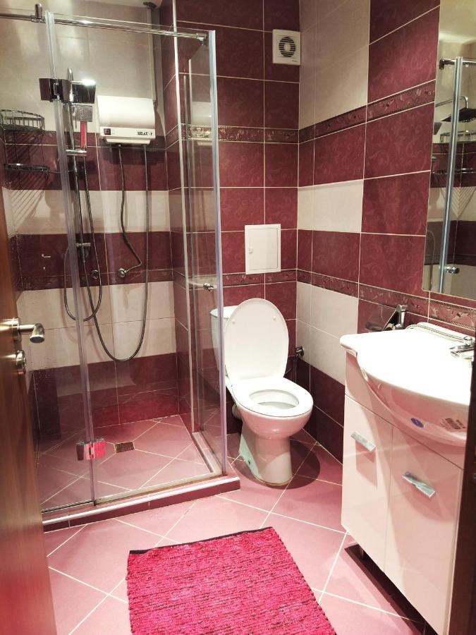 Modern Apartment In Burgas Екстер'єр фото