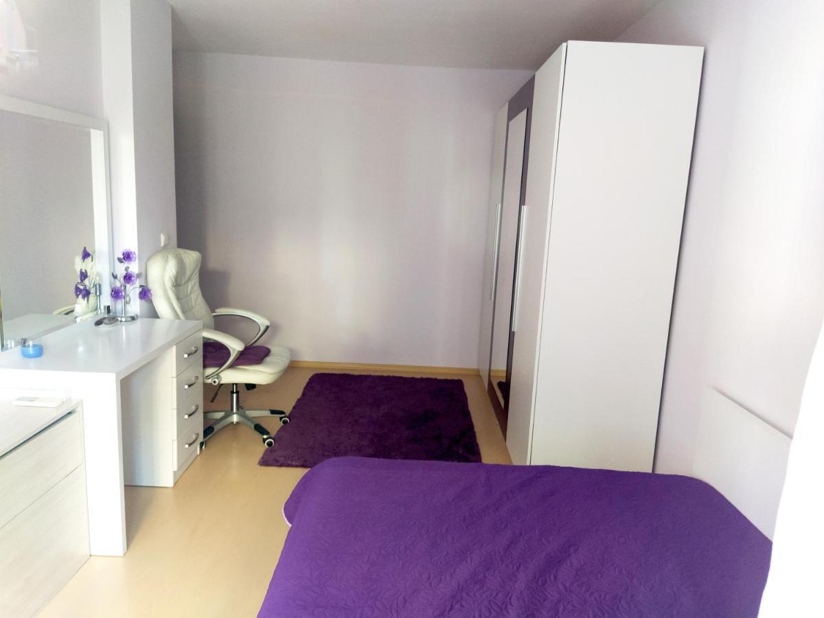 Modern Apartment In Burgas Екстер'єр фото
